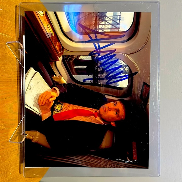 Autographed photo of the 45th and possibly 47th President Donald J Trump. 8x10 - Picture 2 of 4